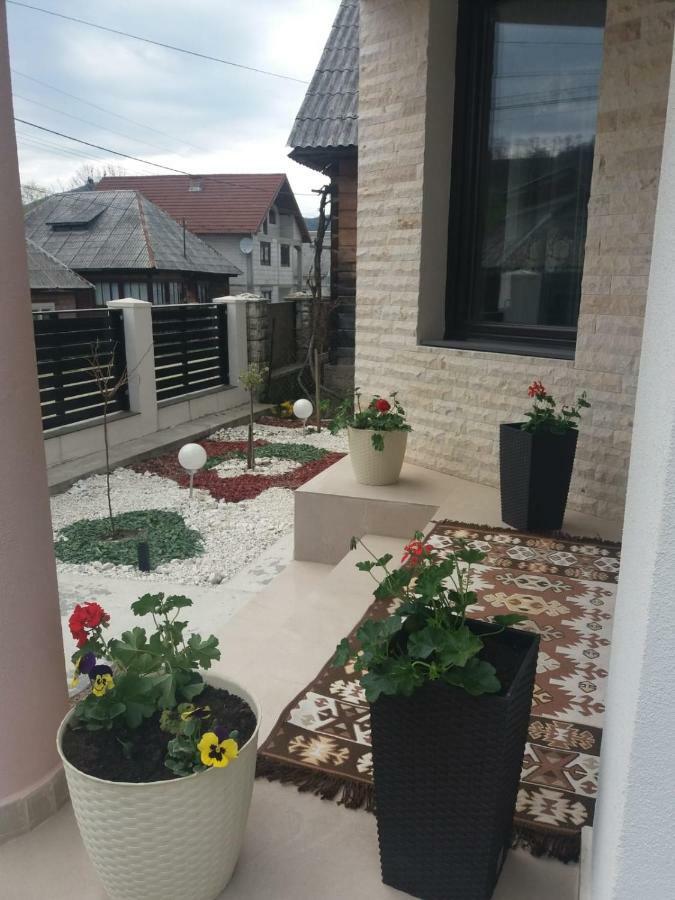 Casa Bianca Oncesti ξενώνας Εξωτερικό φωτογραφία